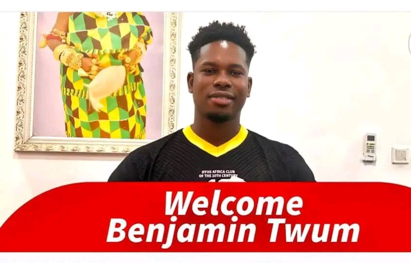 Young Apostles Goalkeeper Benjamin Twum Signs for Asante Kotoko