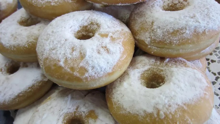 How to Prepare Homemade Doughnuts