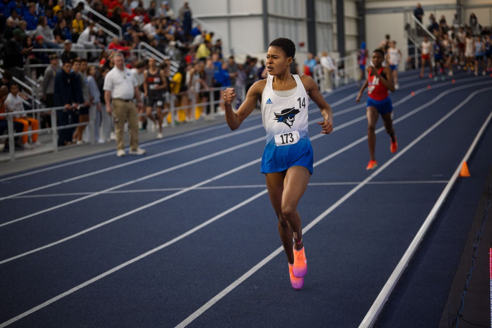 Lariba Sakat Breaks Own 5000m National Record in Stunning Performance